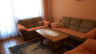 Povoljno DVOSOBAN stan u Zvorniku, useljiv odmah