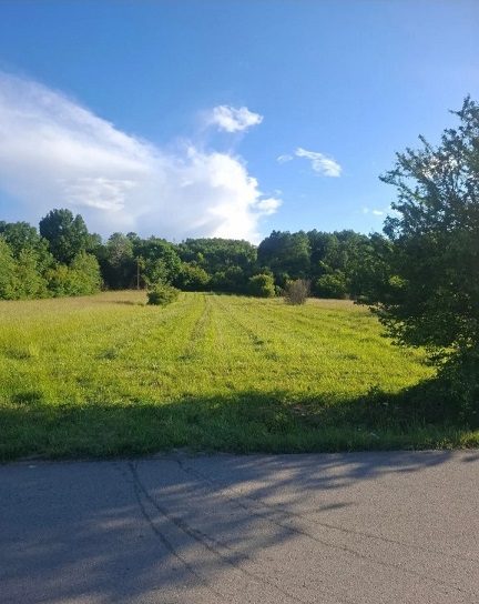 Prodajem plac Modrica-Krusevac